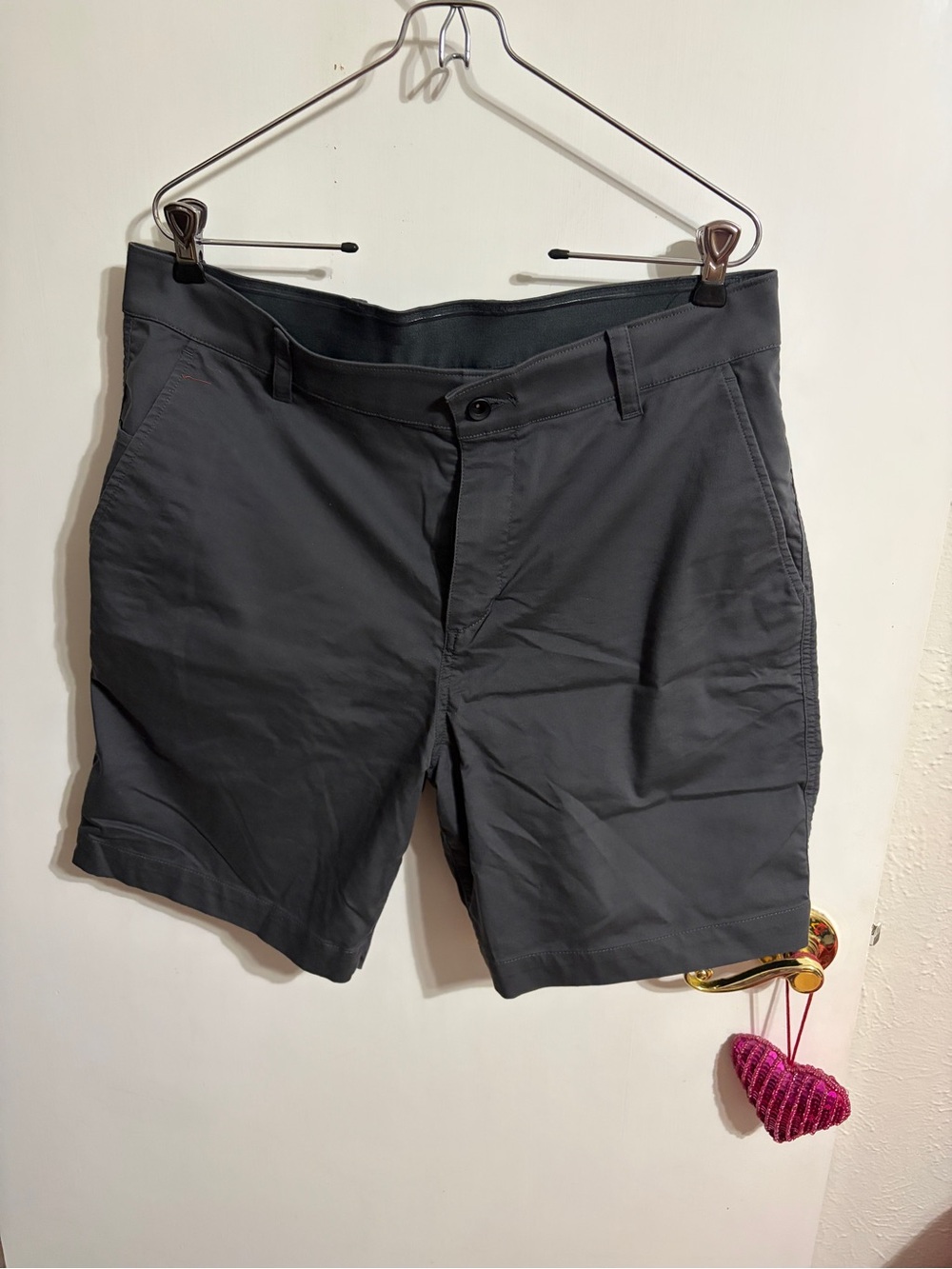 💜 34 Nike Men’s Dri-Fit Flat-Front Charcoal Shorts